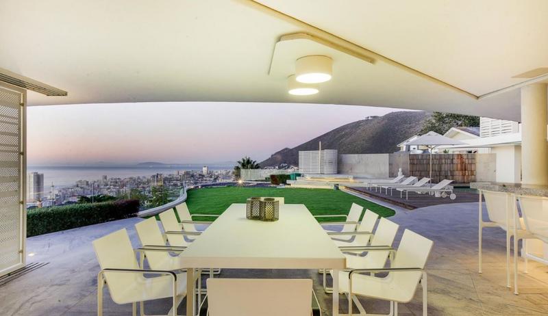 5 Bedroom Property for Sale in Fresnaye Western Cape